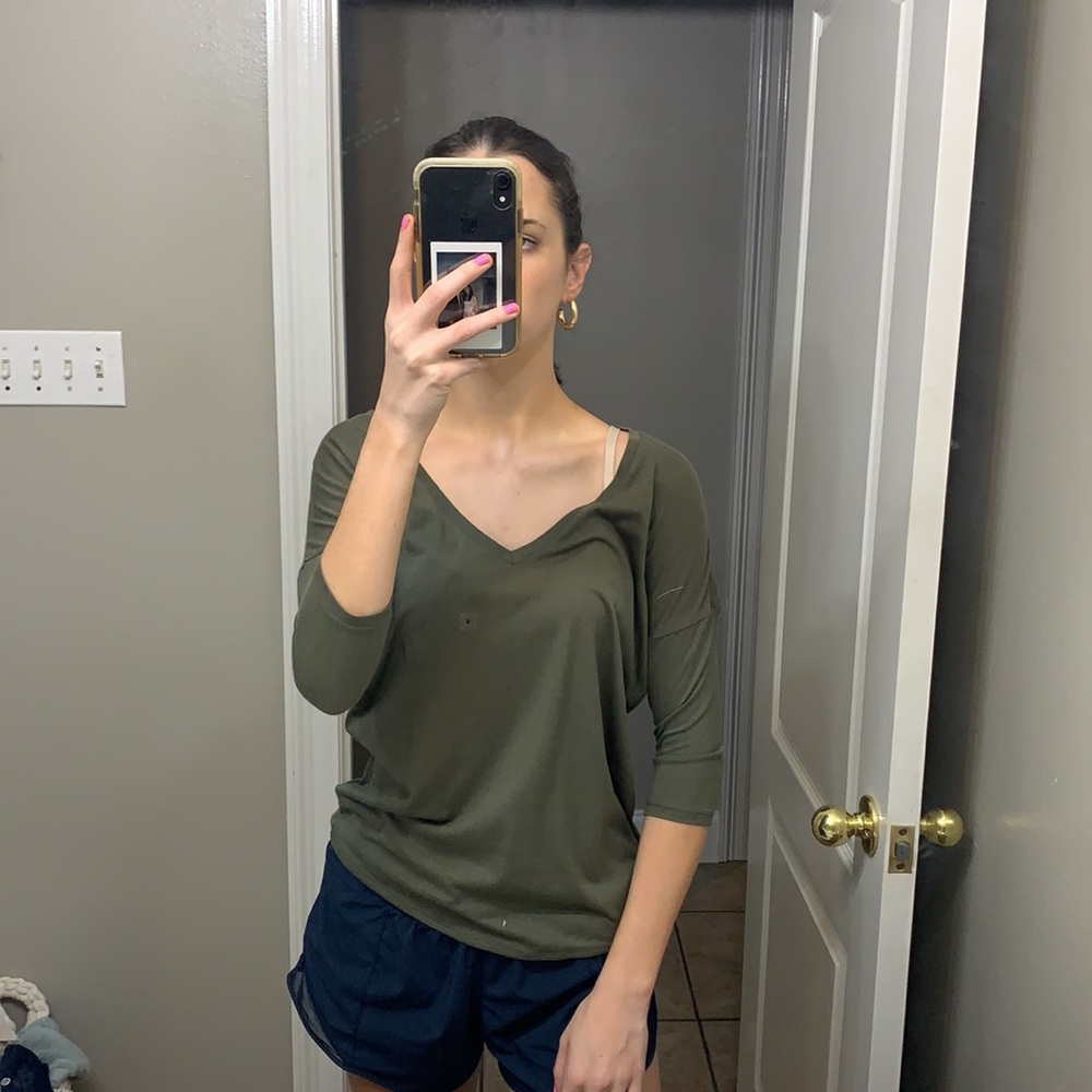 Womens 3/4 Sleeve Top!
